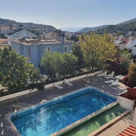 Oludenizde Deniz Manzarali Apartamento