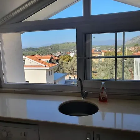 Oludenizde Deniz Manzarali شقة